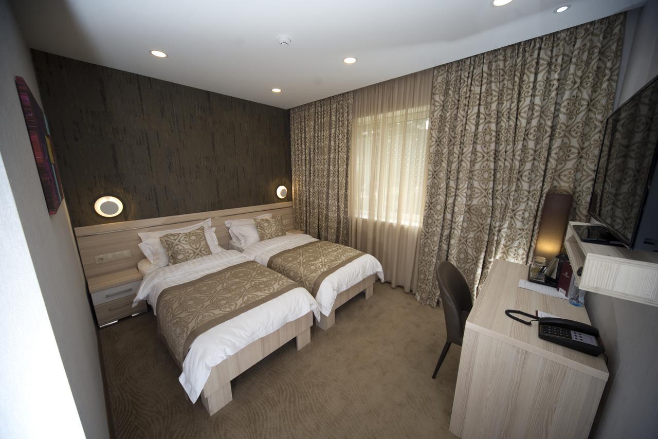 Iberia Didube Hotel Tbilisi Ngoại thất bức ảnh